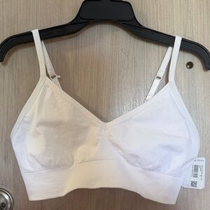 Lululemon Ebb to Street Bra C/D BNWT!